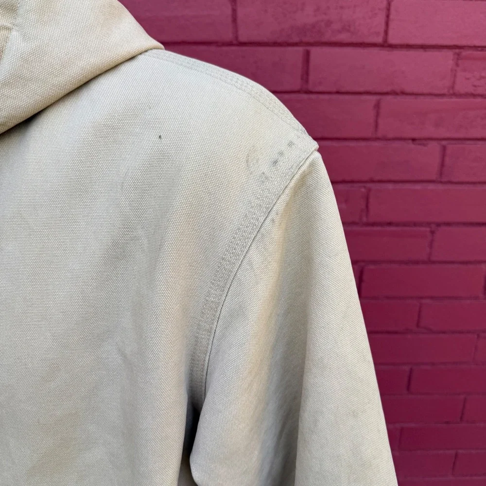 Carhartt jacket has